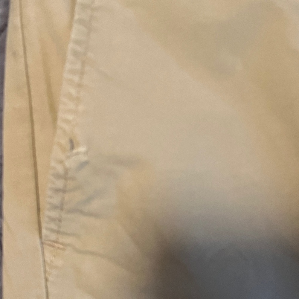 Abercrombie & Fitch Beige Casual Shorts - Picture 2 of 5